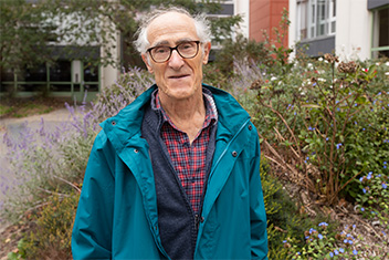 Yvon bénévole Défense Consommateurs